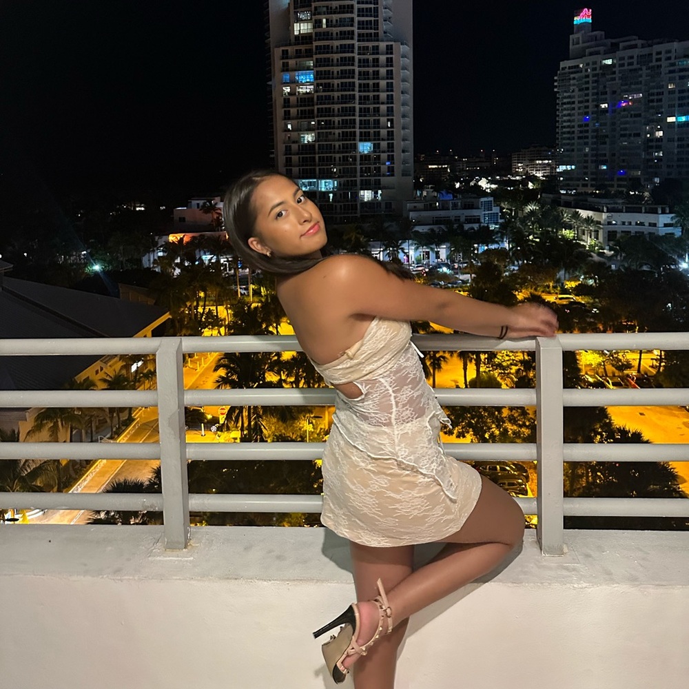 Outcast suki mini skirt in xxs and suki top in xs